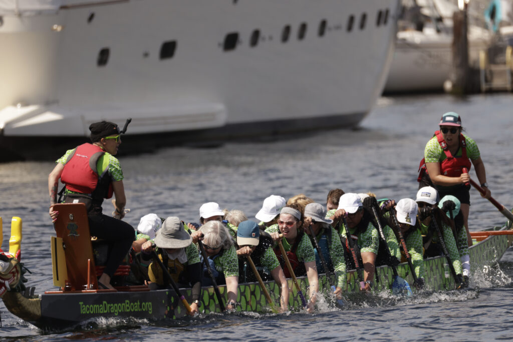 Dragon Boats Hit Lake Union—50 Teams, Zero Admission
