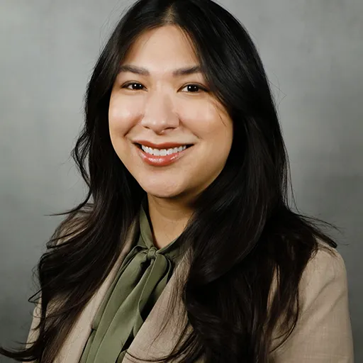 Ashley Lam Headshot