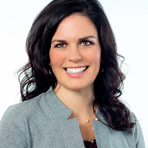 Courtney Lansing Headshot